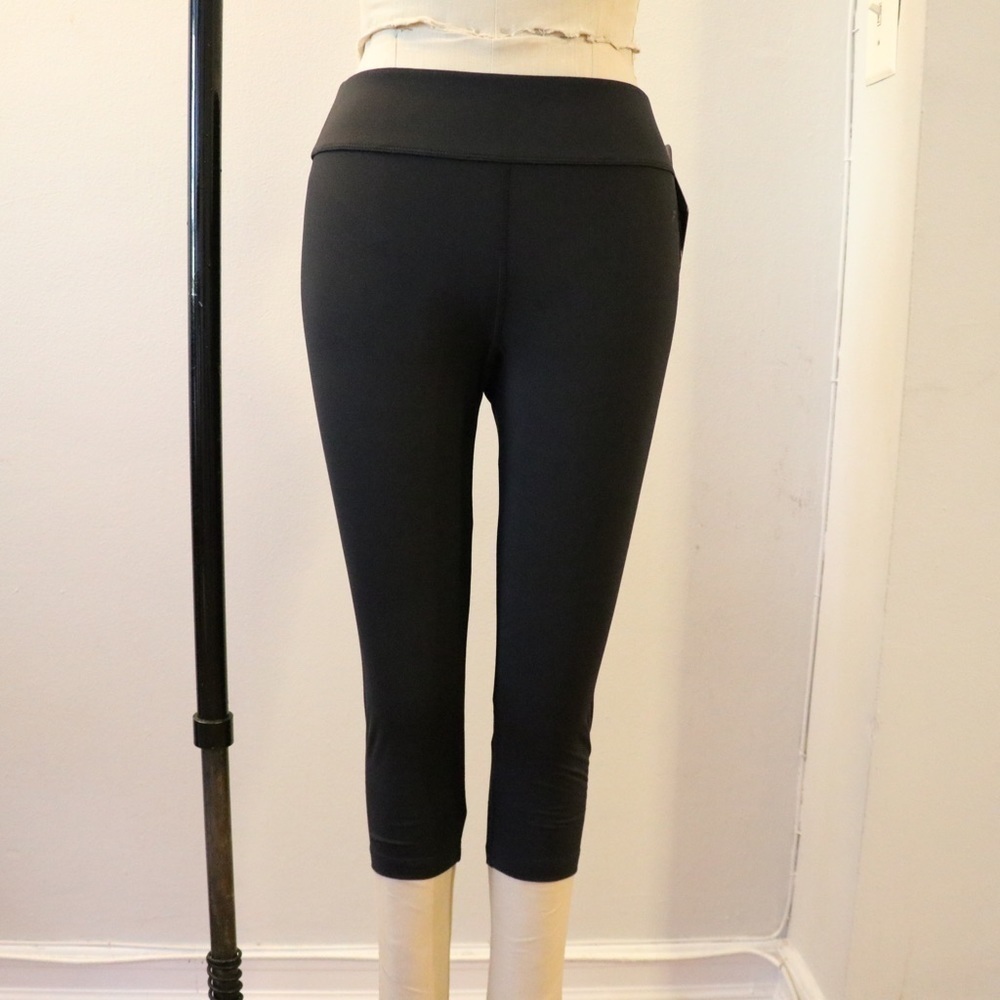 NEW Fila Black Platinum 3/4 Capri  Black/Blue Leggings - Picture 6 of 15